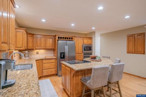 391 Mcnary Heights Drive N Keizer OR 97303