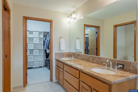 391 Mcnary Heights Drive N Keizer OR 97303