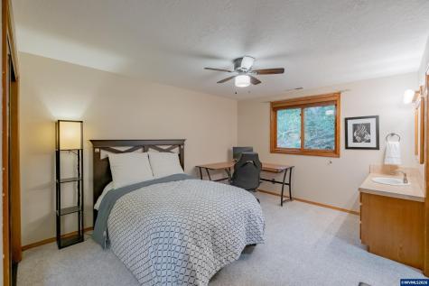 391 Mcnary Heights Drive N Keizer OR 97303