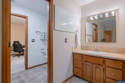 391 Mcnary Heights Drive N Keizer OR 97303