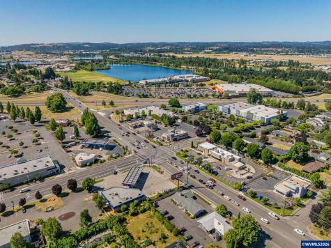 895 Elma Avenue SE Salem OR 97317