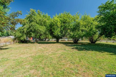 895 Elma Avenue SE Salem OR 97317