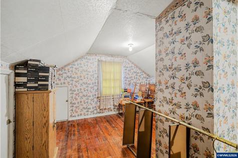 895 Elma Avenue SE Salem OR 97317