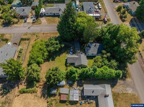 895 Elma Avenue SE Salem OR 97317