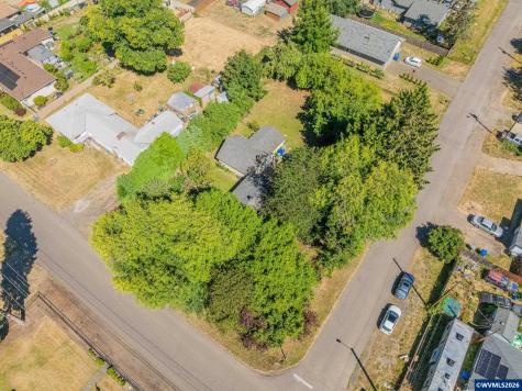 895 Elma Avenue SE Salem OR 97317