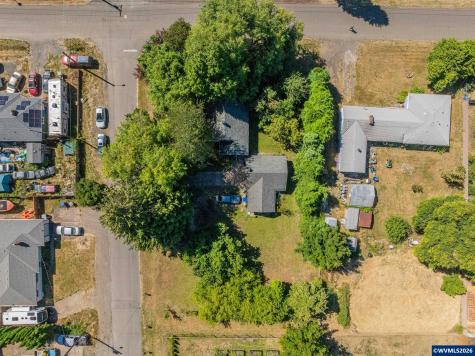 895 Elma Avenue SE Salem OR 97317