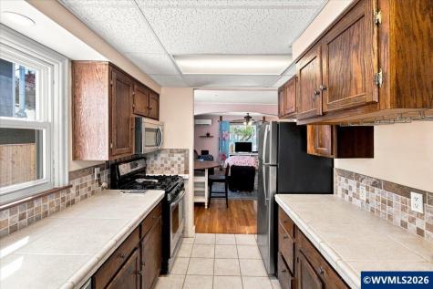 1235 14th Avenue SW Albany OR 97321