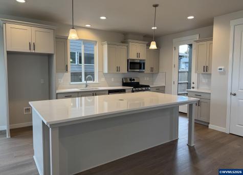 700 Magnolia Avenue Woodburn OR 97071