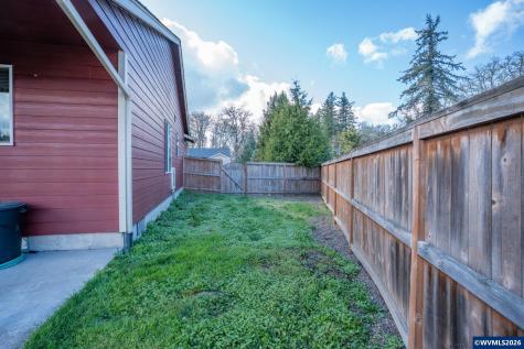 1944 37th Circle Sweet Home OR 97386