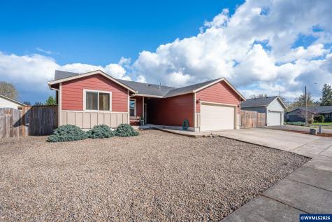 1944 37th Circle Sweet Home OR 97386