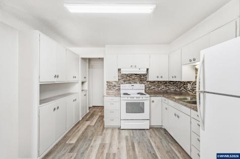 1121 Spruce Street Sweet Home OR 97386