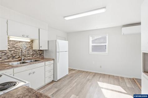 1121 Spruce Street Sweet Home OR 97386