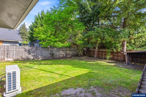 1121 Spruce Street Sweet Home OR 97386