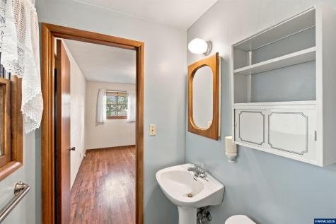 2710 NW Mulkey Avenue Corvallis OR 97330