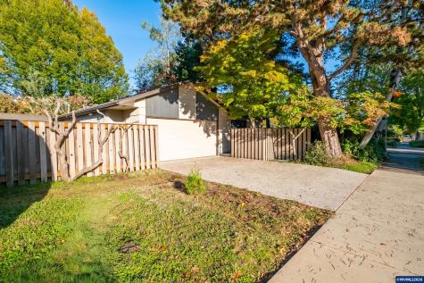 2710 NW Mulkey Avenue Corvallis OR 97330