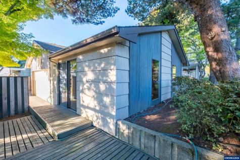 2710 NW Mulkey Avenue Corvallis OR 97330
