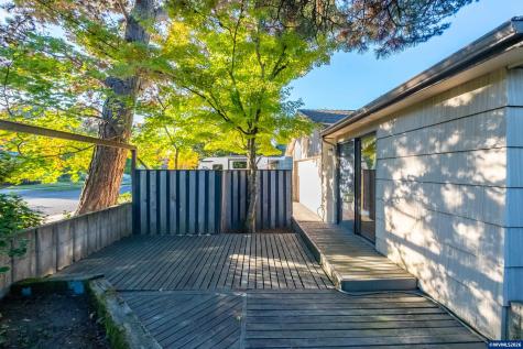 2710 NW Mulkey Avenue Corvallis OR 97330