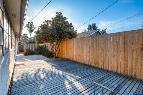 2710 NW Mulkey Avenue Corvallis OR 97330