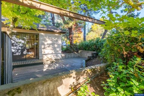 2710 NW Mulkey Avenue Corvallis OR 97330