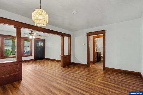 301 Orchard Street Silverton OR 97381