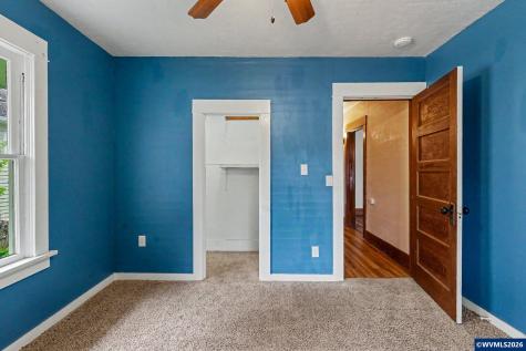 301 Orchard Street Silverton OR 97381