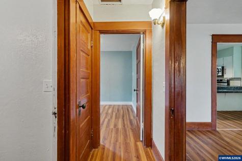 301 Orchard Street Silverton OR 97381