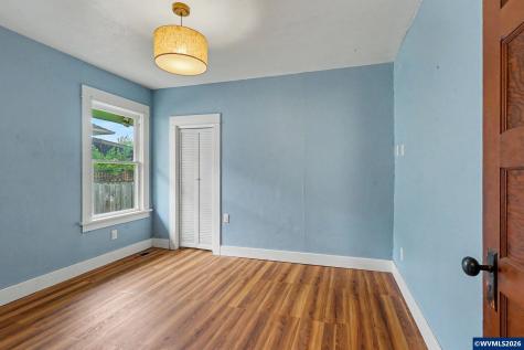 301 Orchard Street Silverton OR 97381