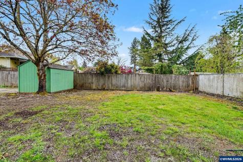 301 Orchard Street Silverton OR 97381
