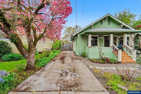 301 Orchard Street Silverton OR 97381