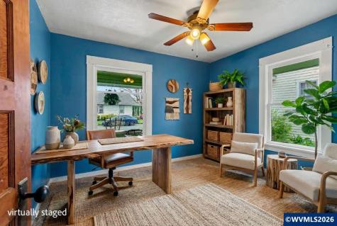 301 Orchard Street Silverton OR 97381