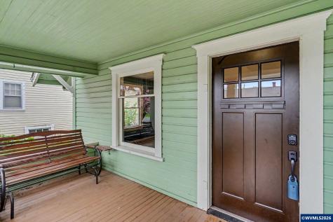 301 Orchard Street Silverton OR 97381