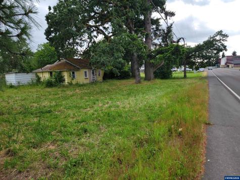 1100 E Santiam Street Stayton OR 97383