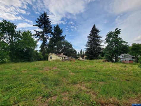 1100 E Santiam Street Stayton OR 97383