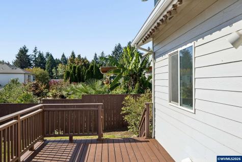 734 Roosevelt Street NW Salem OR 97304