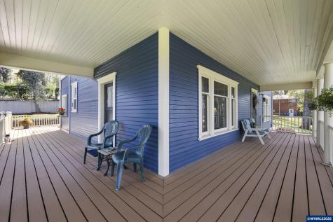 336 Hill Street Silverton OR 97381
