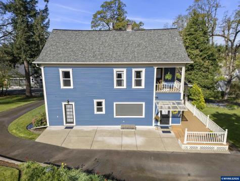 336 Hill Street Silverton OR 97381