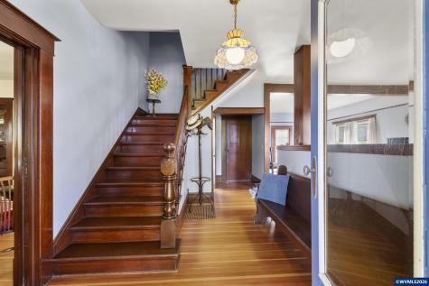 336 Hill Street Silverton OR 97381