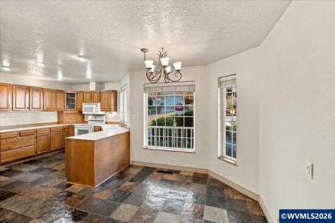 1481 Scotch Court SE Salem OR 97306