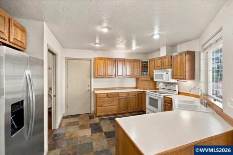 1481 Scotch Court SE Salem OR 97306