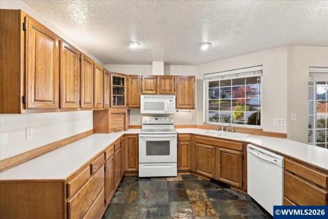 1481 Scotch Court SE Salem OR 97306