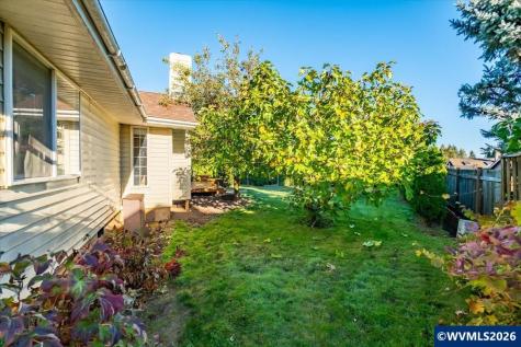 1481 Scotch Court SE Salem OR 97306
