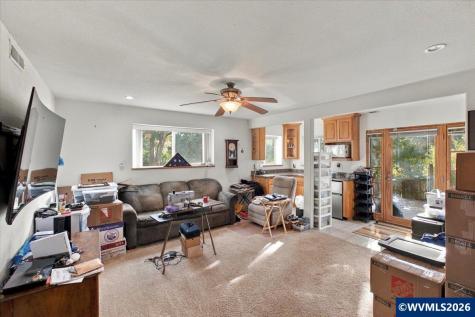 2941 NW Independence Highway Albany OR 97321