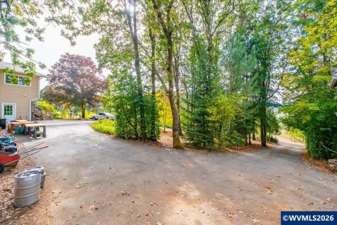 2941 NW Independence Highway Albany OR 97321