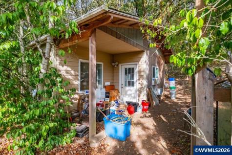 2941 NW Independence Highway Albany OR 97321