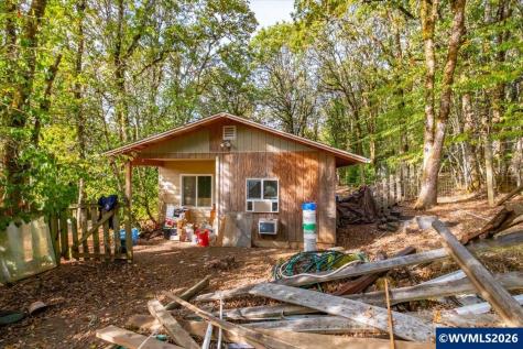 2941 NW Independence Highway Albany OR 97321