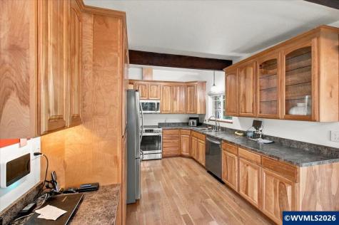 2941 NW Independence Highway Albany OR 97321