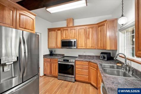 2941 NW Independence Highway Albany OR 97321