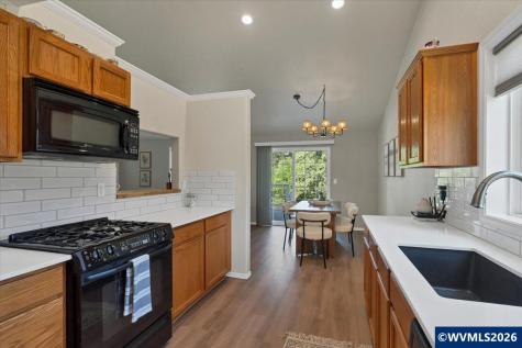 585 NW Marshall Street Dallas OR 97338