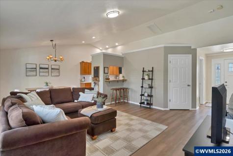 585 NW Marshall Street Dallas OR 97338