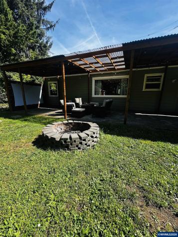 895 Vista Avenue SE Salem OR 97302